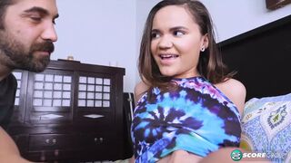 Naudi Nala vadul cidázza és lovagolja a gigantikus péniszt