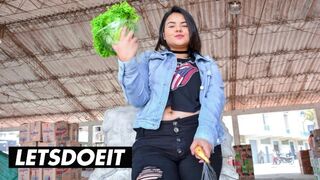 Forró spanyol milf xiomara soto olajos kamatyolása az úton