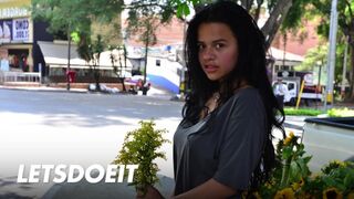 Aranyos csoki milf selena gomez mélyen tolva latin amerikai cuniban