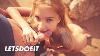 Angel Piaff szöszke csábítója zsíros kukacot szopogatóan a tengerparton